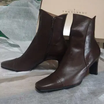 트루사르디 가죽 부츠 23.5 천연 가죽 여성용