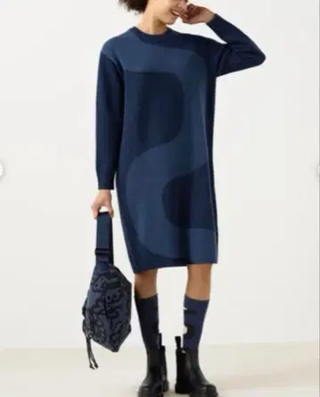 유니클로 마리메꼬 니트 원피스