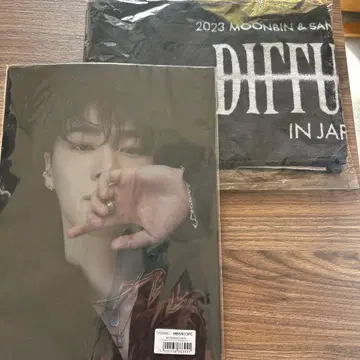 DIFFUSION 클리어 파일 머플러 타월 문빈&사나