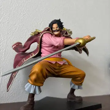 로저 피규어 제일복권 B상 가격 인하했습니다!