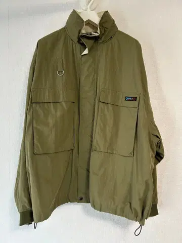 CPCM 볼륨 숏 마운틴 후드티