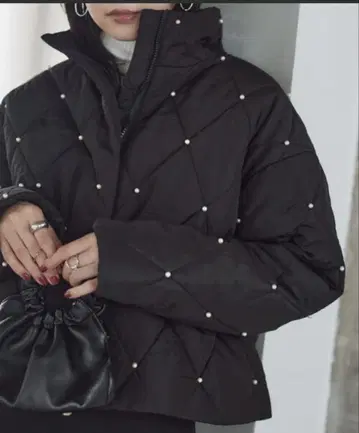 펄 장식 충전솜 퀼팅 코트