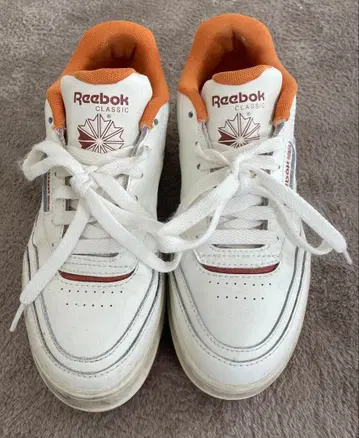 Reebok 리복 클럽 C 엑스트라 통굽 스니커즈 초크