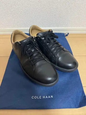 콜한 크로스코트 스니커즈