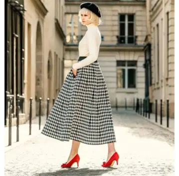 JENNE 하운드투스 체크 패턴 스커트
