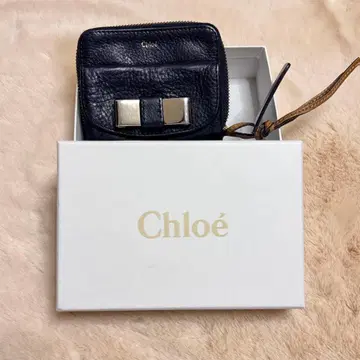 끌로에 이단 접이식 지갑 블랙