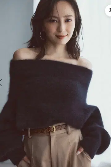 anuans 라쿤 폭스 오프숄더 니트 풀오버