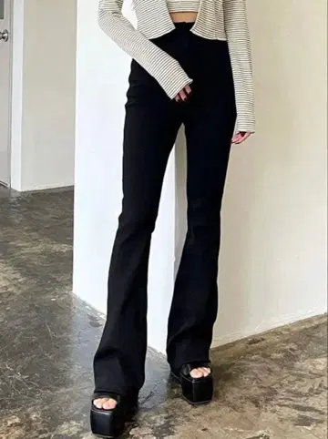 EMODA 블랙 플레어 팬츠 S 사이즈