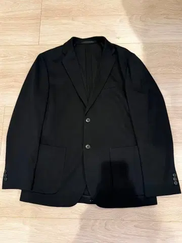 유니클로 컴포트 자켓 블랙