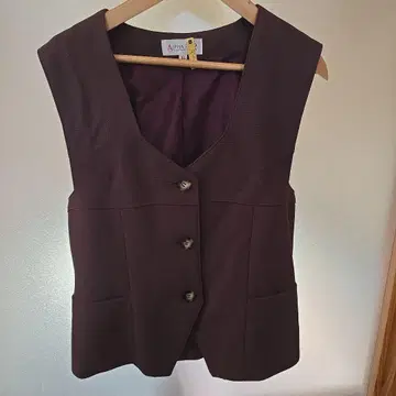 ALPHA 다크 퍼플 다크 브라운 V넥 베스트 11호 사이즈