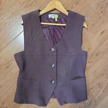 ALPHA 다크 퍼플 다크 브라운 V넥 베스트 11호 사이즈