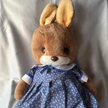 토끼 봉제 인형 꽃무늬 레트로