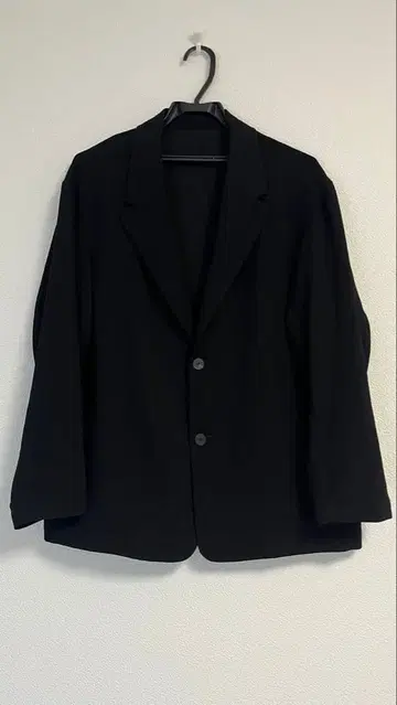 CITY TOKYO 블랙 테일러드 자켓