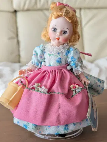 마담 알렉산더 멜리 짱