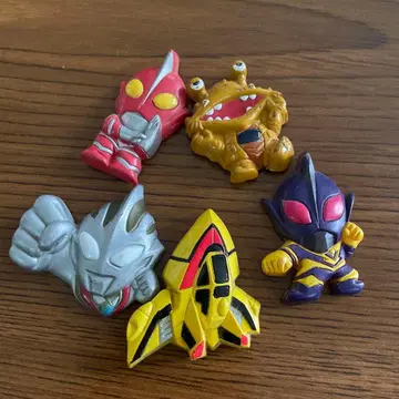 [ 낱개 판매 가능 ] 울트라맨 시리즈 피규어 마그넷 세트