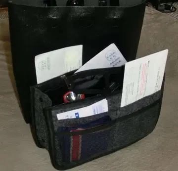 대용량 펠트 백 블랙