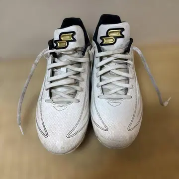 SSK 화이트 경식 스파이크 슈즈