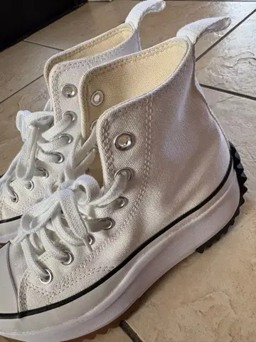 컨버스 통굽 하이컷 스니커즈 화이트