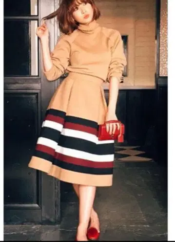 사에코 착용 j.w.Anderson 니트