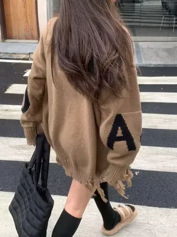 프린지 장식 오버사이즈 니트