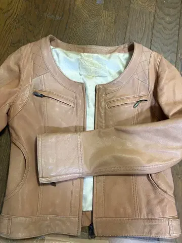 베이지 램 가죽 자켓