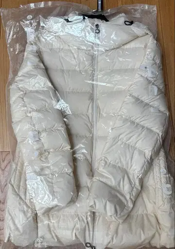 타트라스 퍼 후드 다운 코트