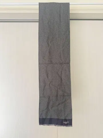 HACKETT 네이비 도트 무늬 머플러