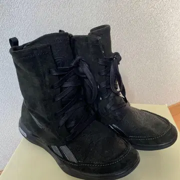 리복 블랙 부츠 EASYTONE