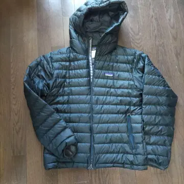Patagonia 후드 부착 다운 자켓 블랙