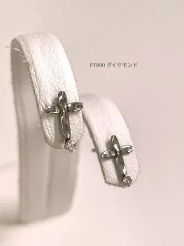 플라티나 900 다이아몬드 크로스 귀걸이