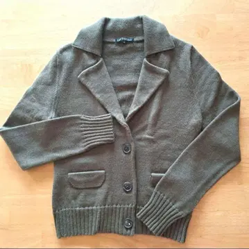 23구 올리브 그린 버튼 가디건