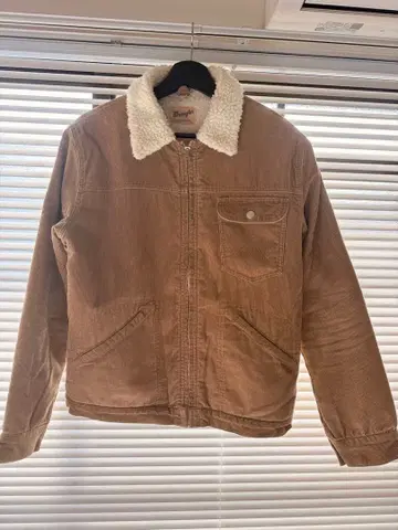 랭글러 보아 옷깃 자켓 L 사이즈