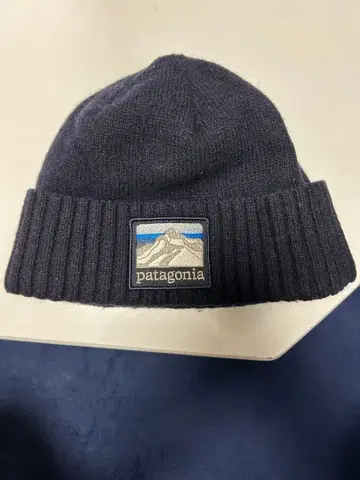 patagonia 네이비 니트 모자 비니