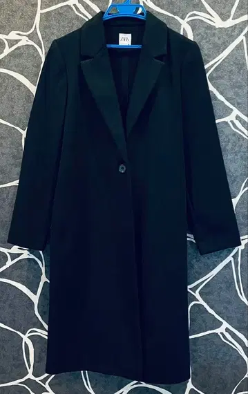 ZARA 블랙 소프트 버튼 체스터 코트