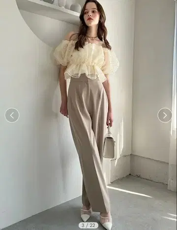 센터 프레스 스트레이트 슬림 팬츠 ( BEIGE )