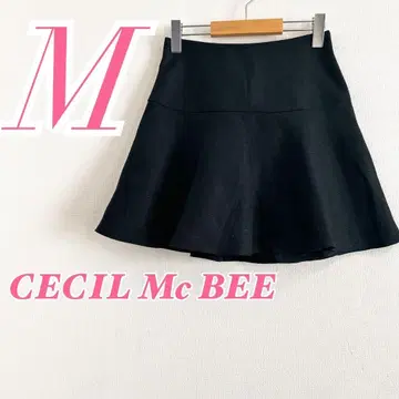 CECIL McBEE 세실 맥비 블랙 플레어 스커트