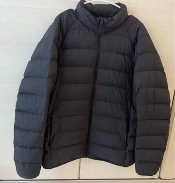 블랙 울트라 라이트 다운 자켓 L