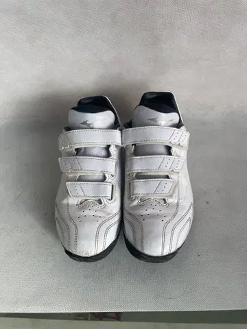 화이트 트레이닝 슈즈 벨크로