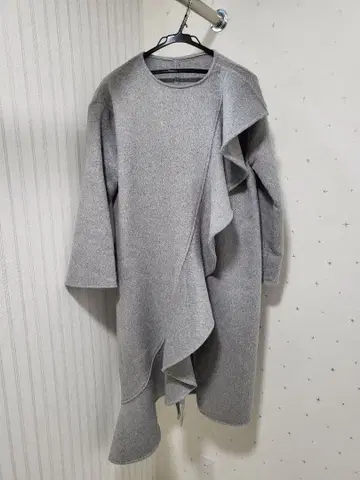 BIRTHDAY BASH 프릴 코트