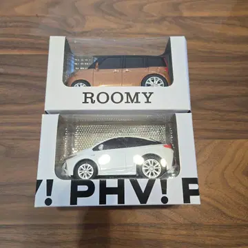 도요타 풀백카 2대 세트 ROOMY 프리우스PHV 미니카