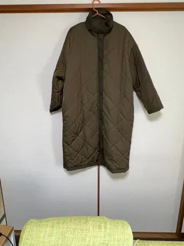올리브 그린 퀼팅 롱 자켓