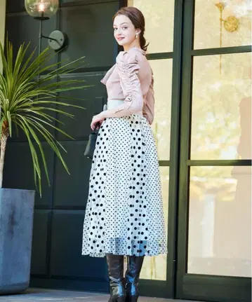 도트 무늬 플레어 스커트 사이즈 38