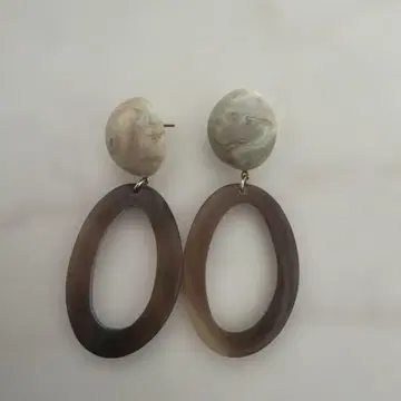 립살리스 귀걸이