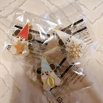 릴린린 디즈니 크리스마스 2025 핀 배지