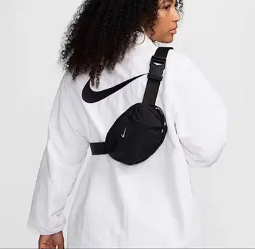 NIKE 나이키 아우라 크로스 바디백 2L