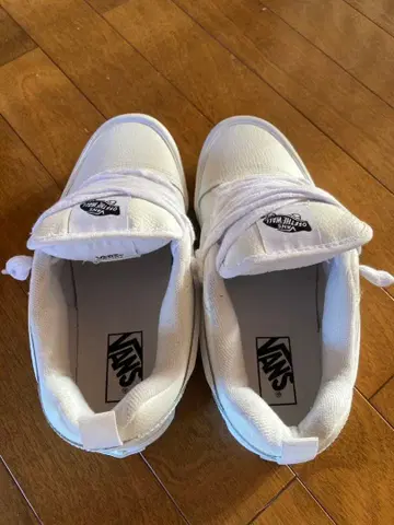 VANS 화이트 스니커즈 US 7.0