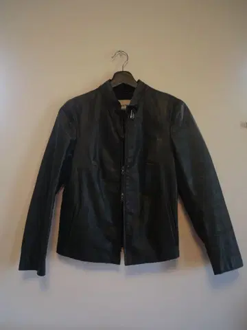 EMPORIO ARMANI 블랙 싱글 라이더 자켓