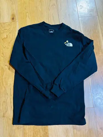 The North Face 블랙 긴팔 티셔츠 M 사이즈