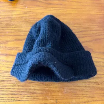 HEADPHONES 블랙 니트 모자