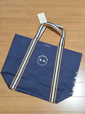 안야 힌드마치 Universal Bag 콜라보 TASTE